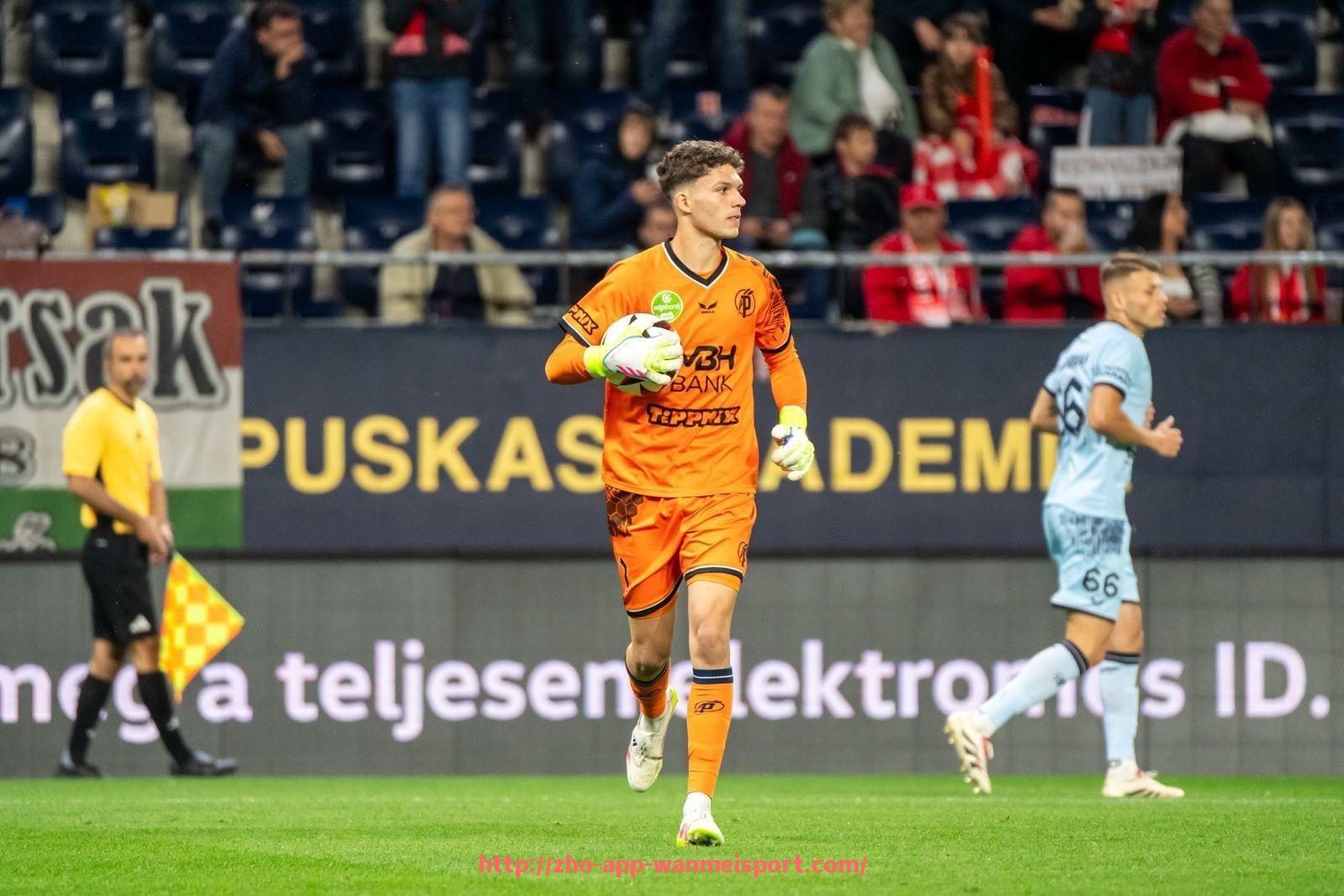 完美体育官方入口-西甲联赛C罗视频：观看C罗在西甲联赛中的精彩进球与表现